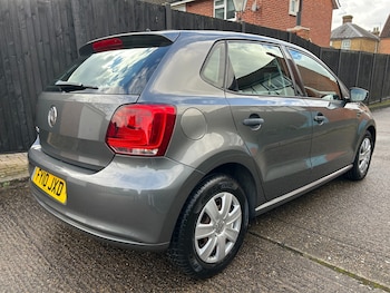 Used Volkswagen Polo 2010 for sale - 77695321: Photo