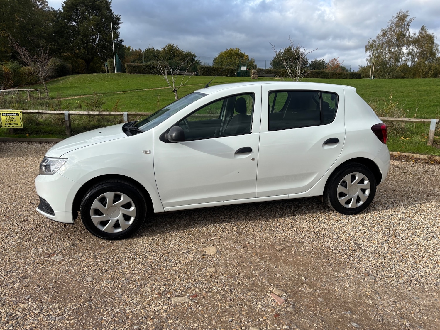 Used Dacia Sandero 2018 for sale - 76402360: Photo 12