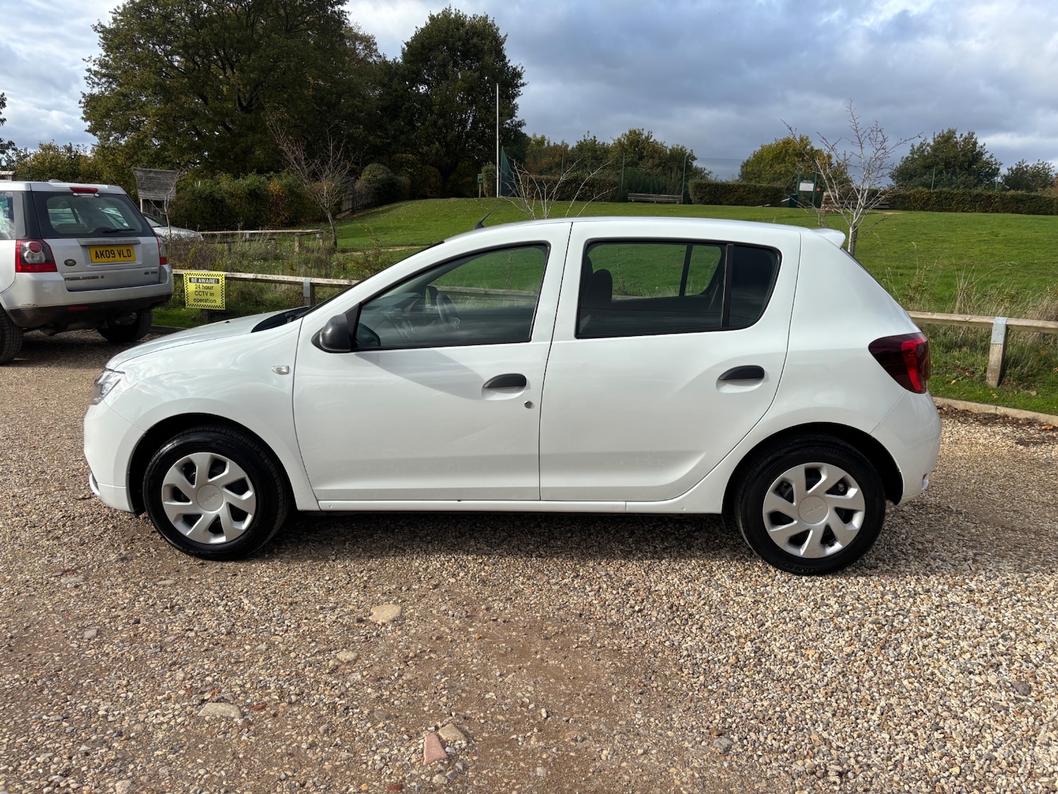 Used Dacia Sandero 2018 for sale - 76402360: Photo 13