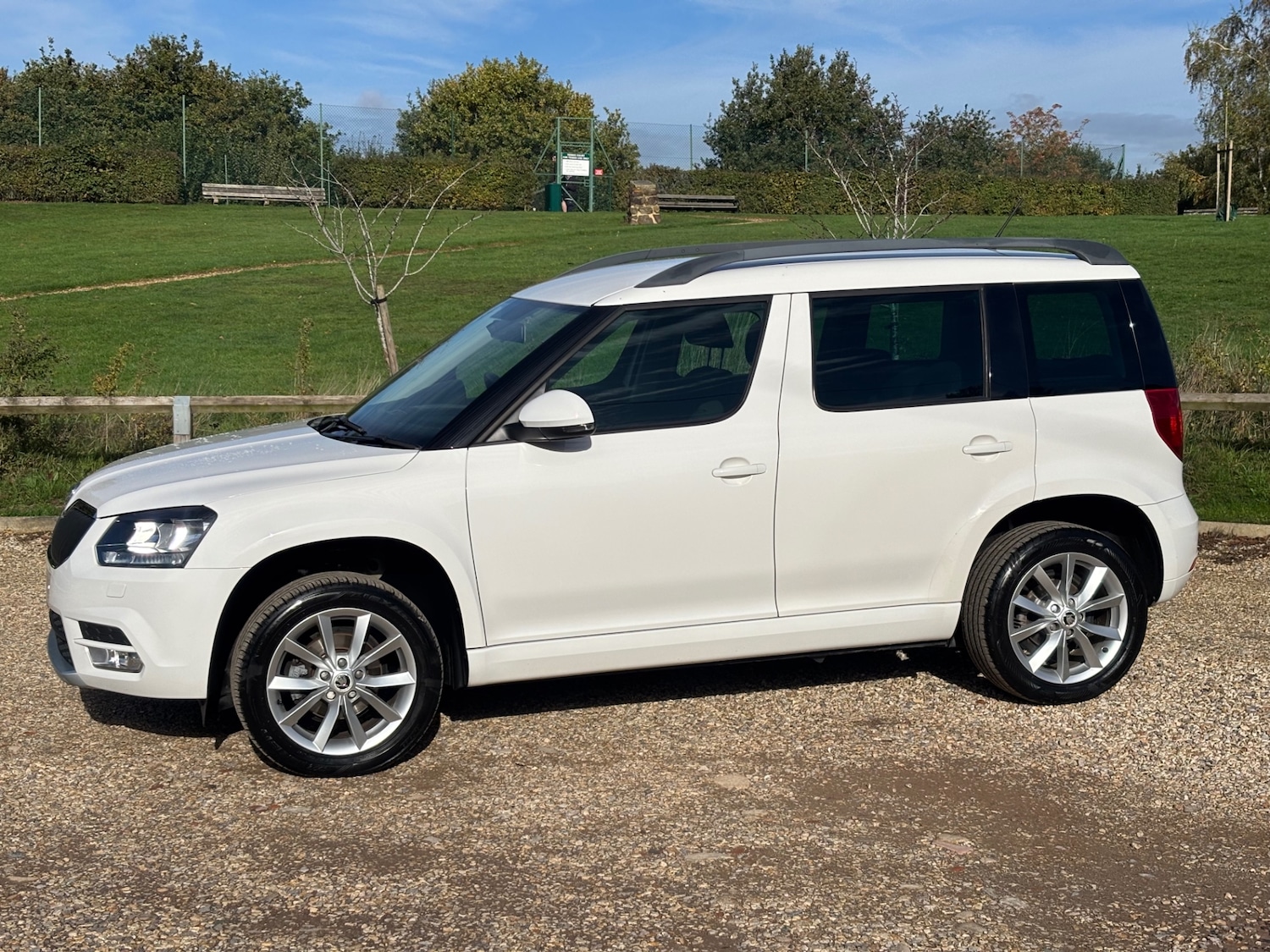 Used Skoda Yeti 2015 for sale - 76340785: Photo 12