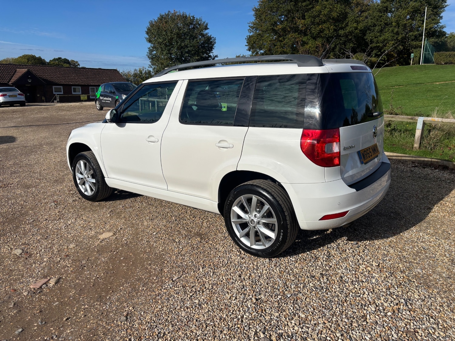 Used Skoda Yeti 2015 for sale - 76340785: Photo 15