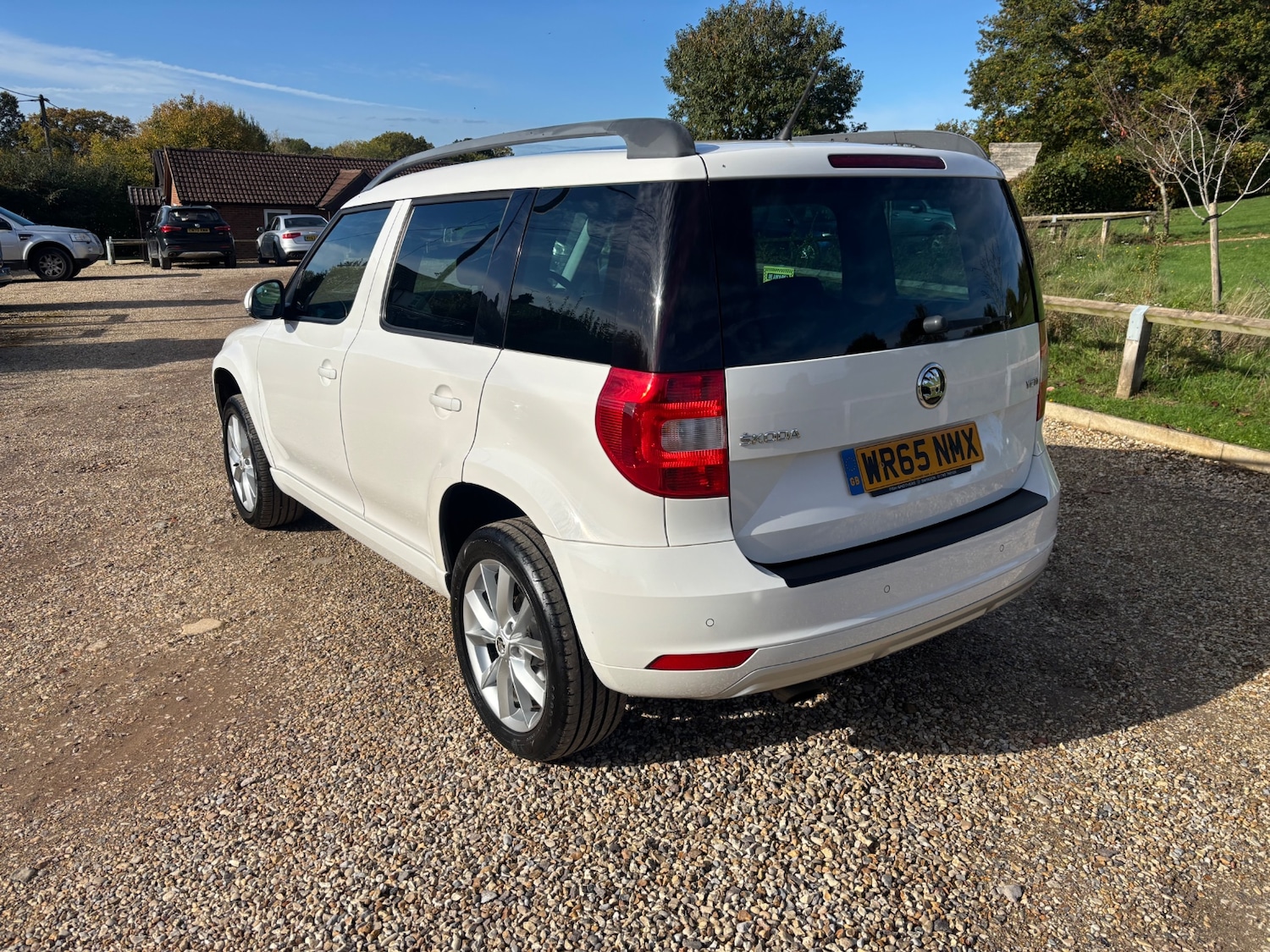 Used Skoda Yeti 2015 for sale - 76340785: Photo 16