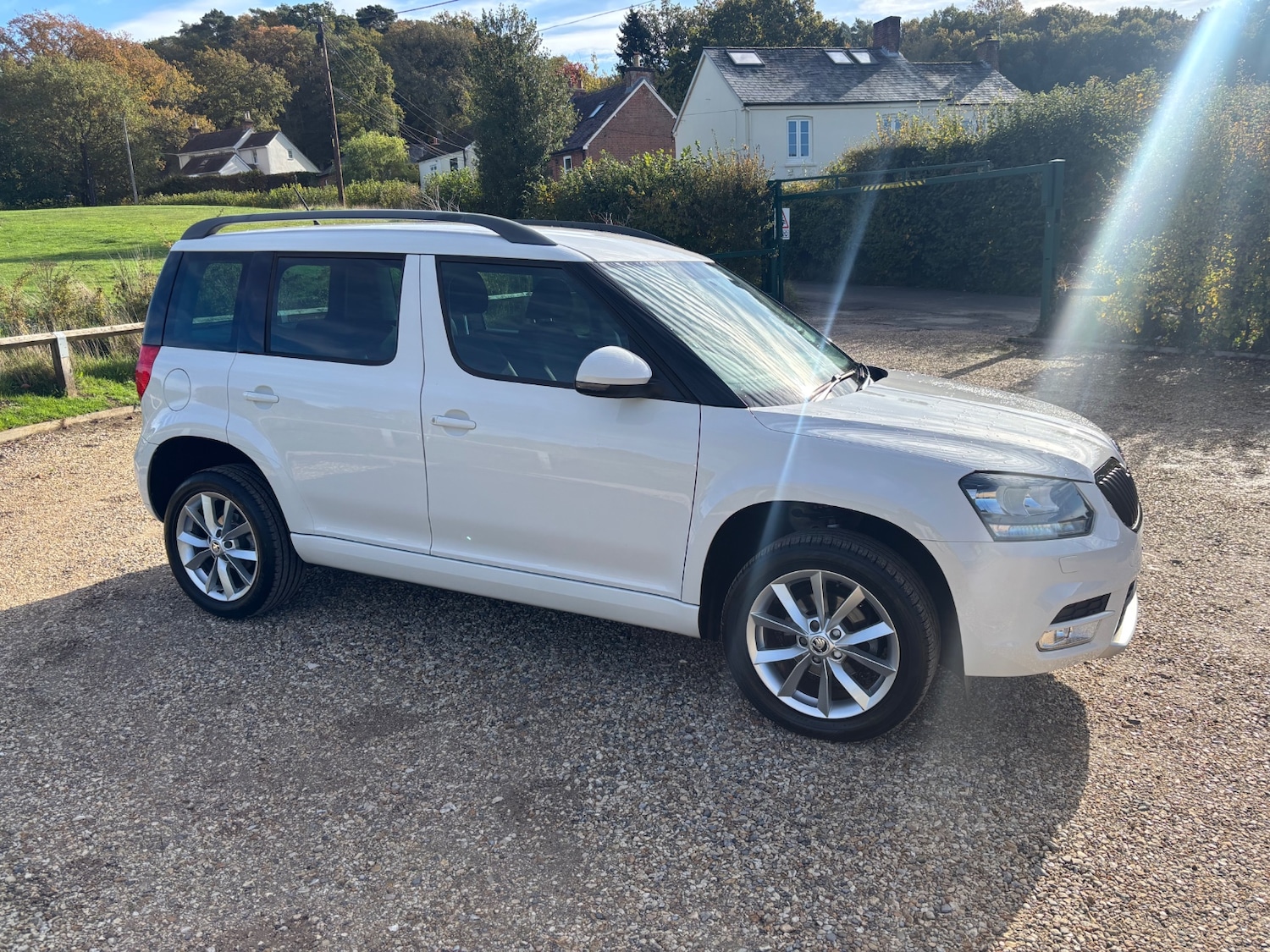 Used Skoda Yeti 2015 for sale - 76340785: Photo 24