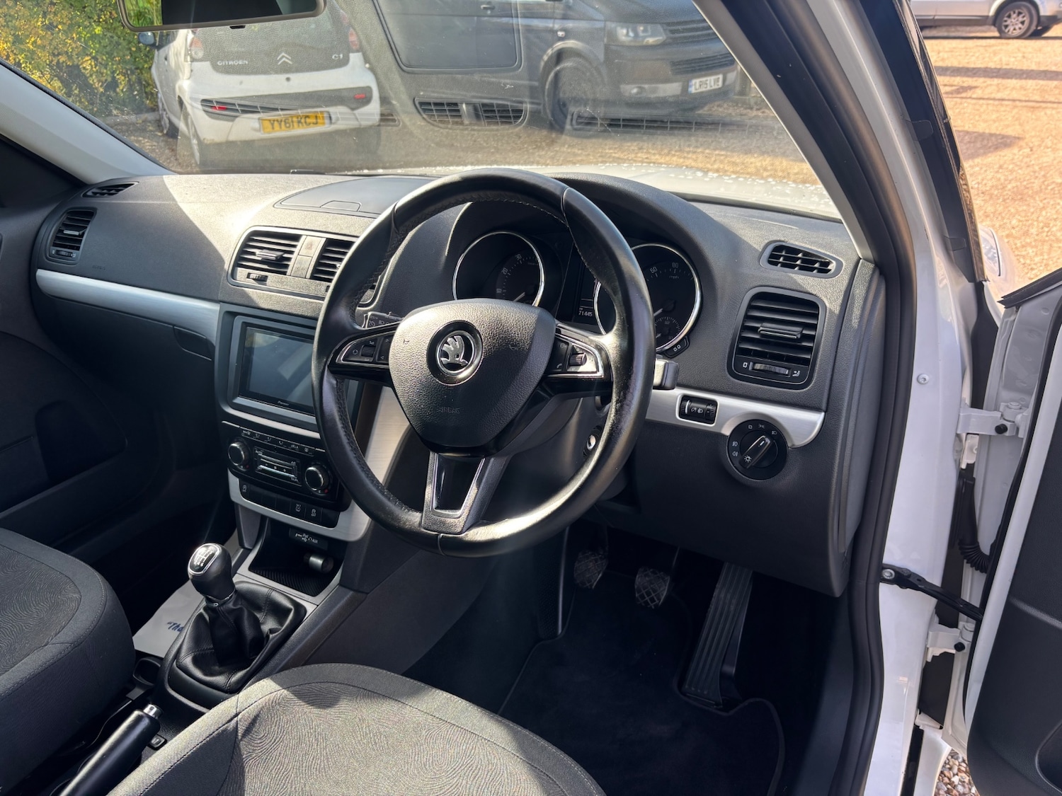 Used Skoda Yeti 2015 for sale - 76340785: Photo 26