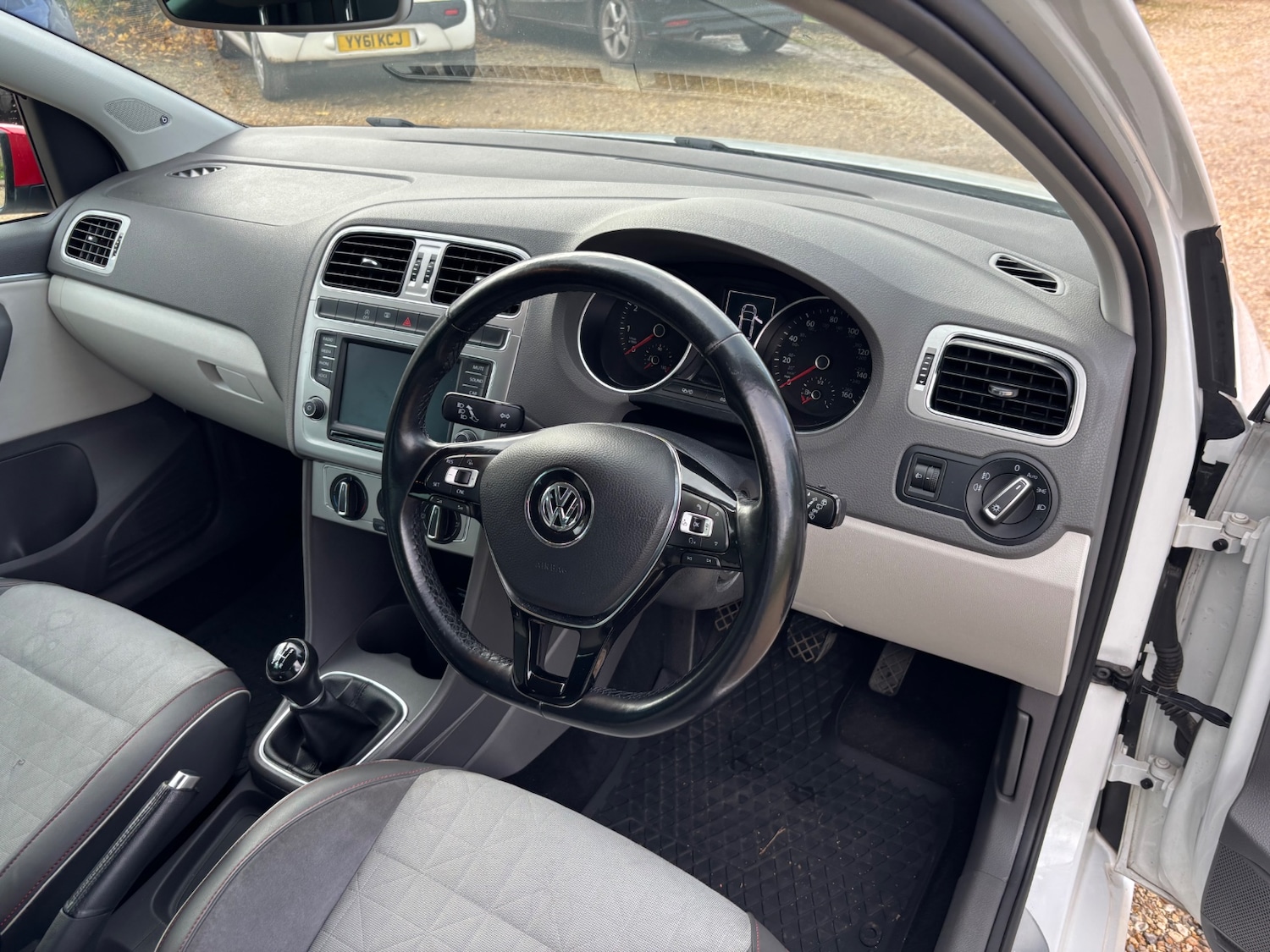 Used Volkswagen Polo 2017 for sale - 76517906: Photo 27