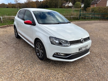 Used Volkswagen Polo 2017 for sale - 76517906: Photo