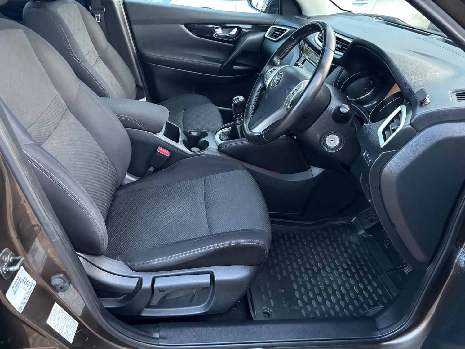 Used Nissan Qashqai 2015 for sale - 76669442: Photo 28