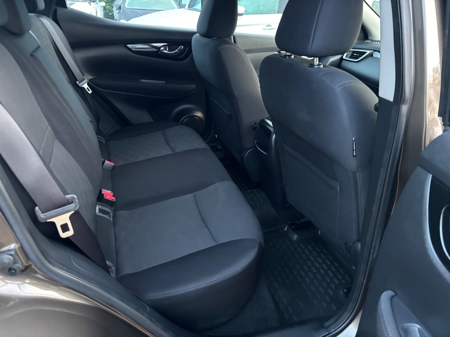 Used Nissan Qashqai 2015 for sale - 76669442: Photo 31