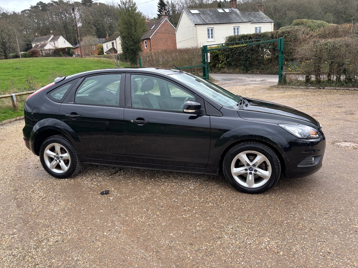Used Ford Focus 2010 for sale - 77701376: Photo 21
