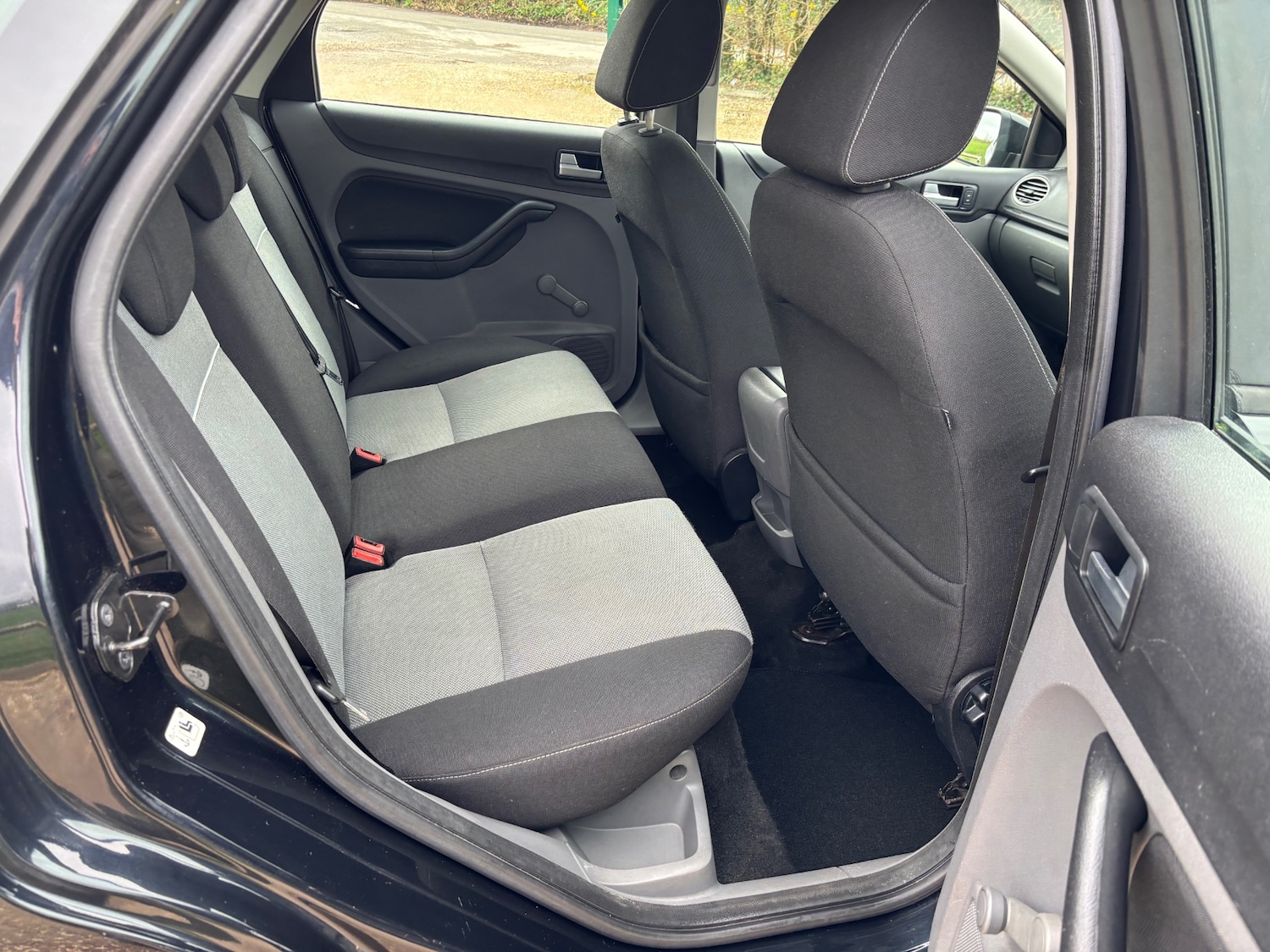 Used Ford Focus 2010 for sale - 77701376: Photo 25