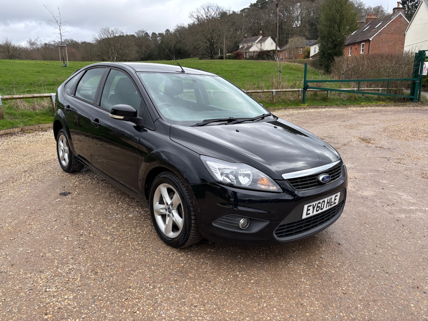 Used Ford Focus 2010 for sale - 77701376: Photo 3