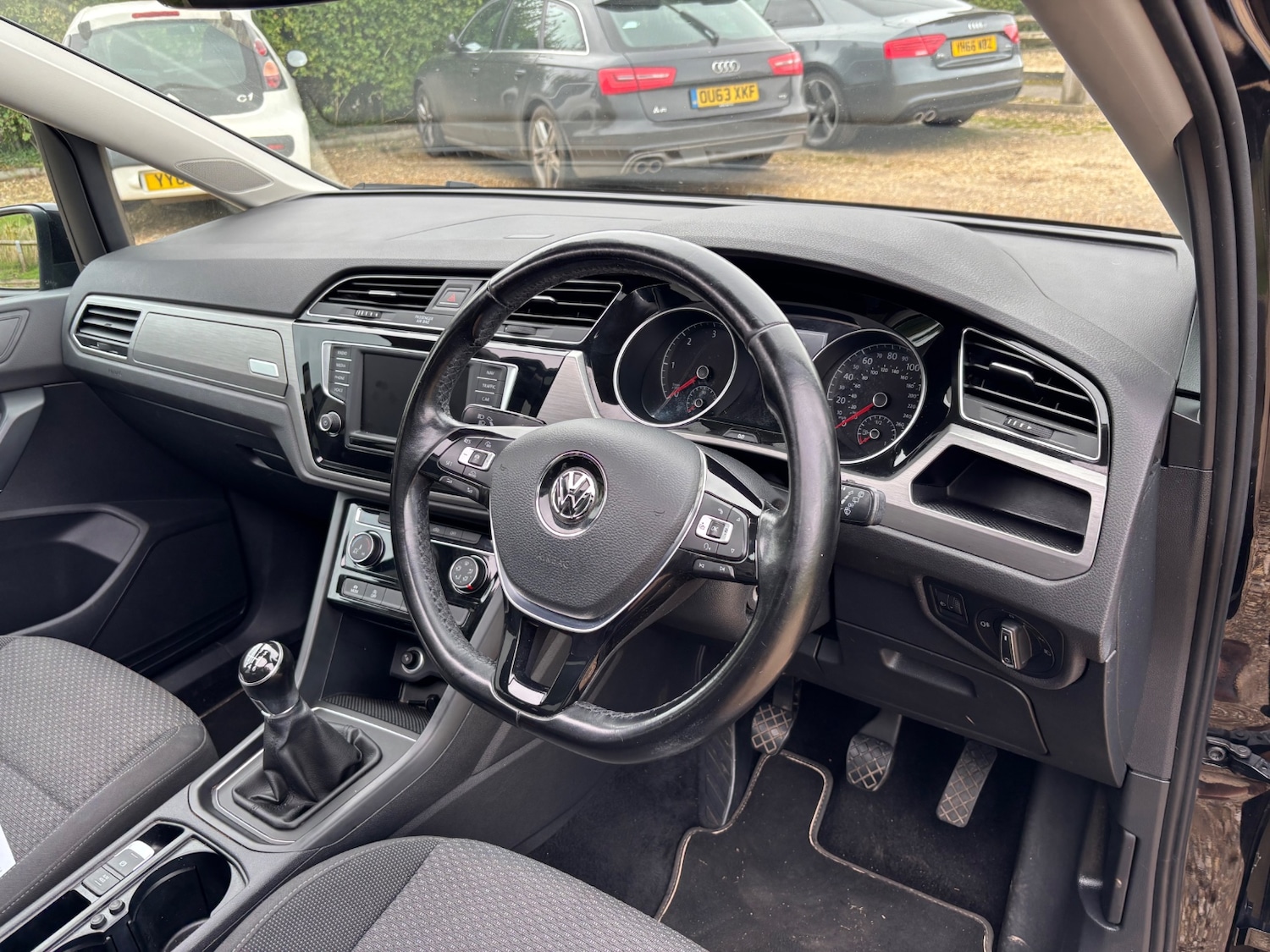 Used Volkswagen Touran 2017 for sale - 75982110: Photo 28