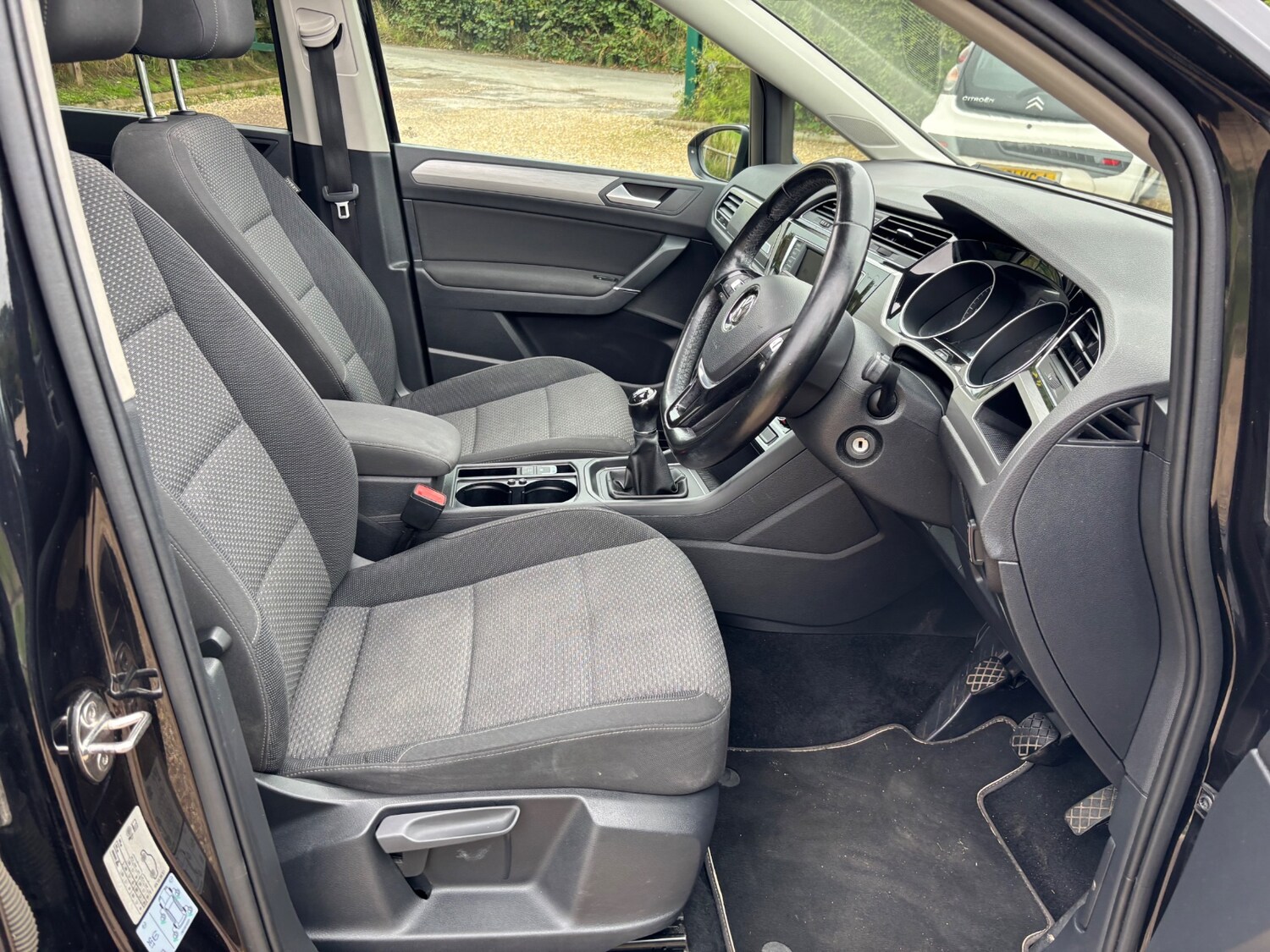 Used Volkswagen Touran 2017 for sale - 75982110: Photo 29