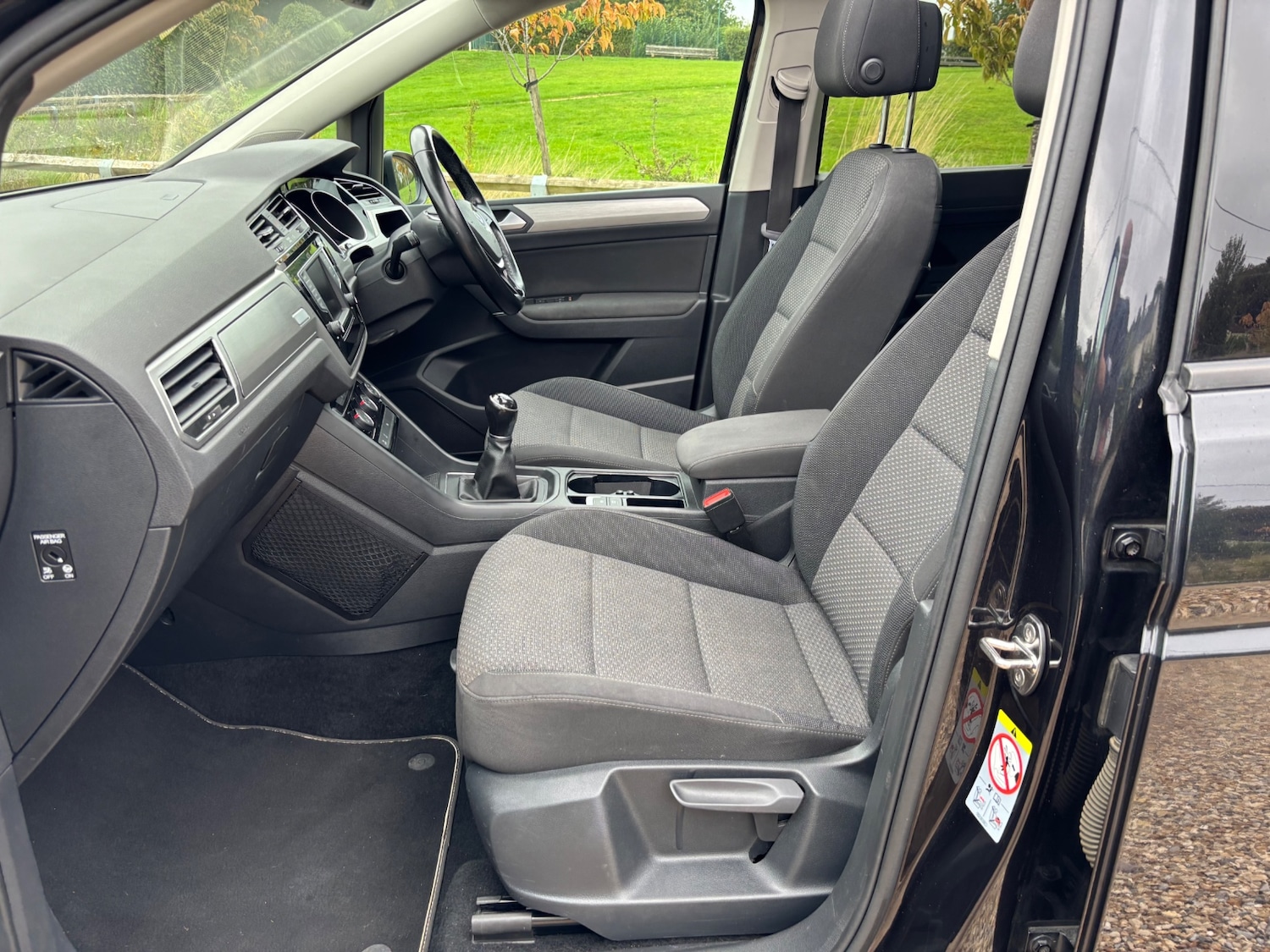 Used Volkswagen Touran 2017 for sale - 75982110: Photo 30