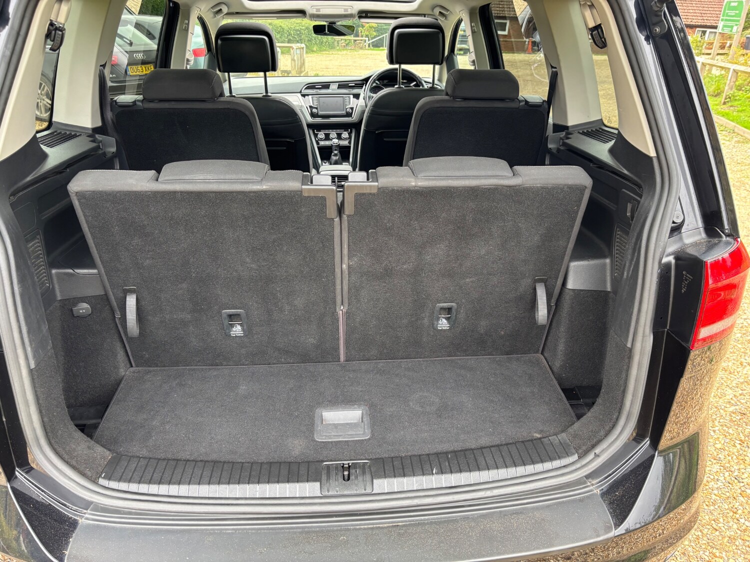 Used Volkswagen Touran 2017 for sale - 75982110: Photo 34