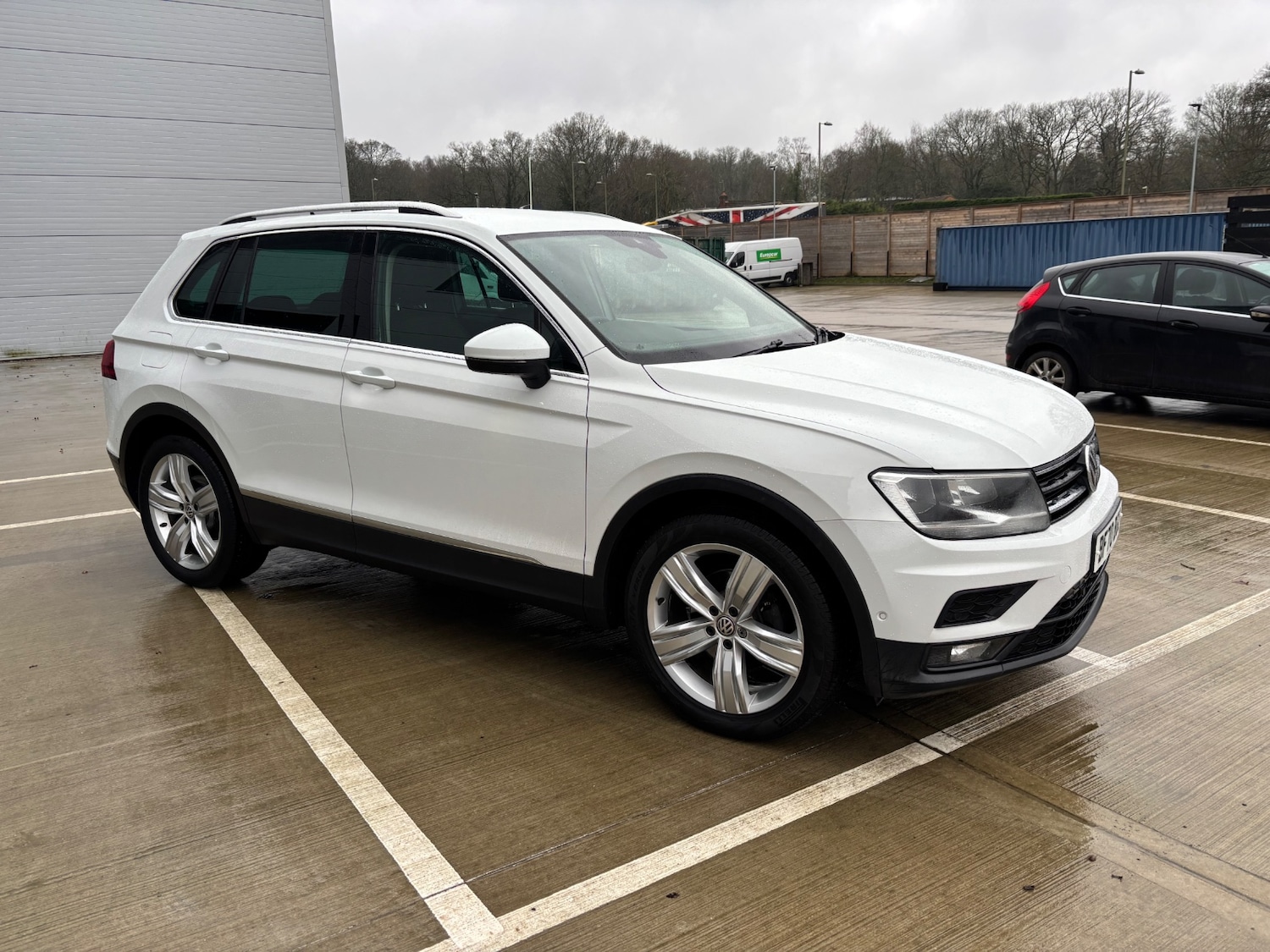 Used Volkswagen Tiguan 2020 for sale - 77247912: Photo 2