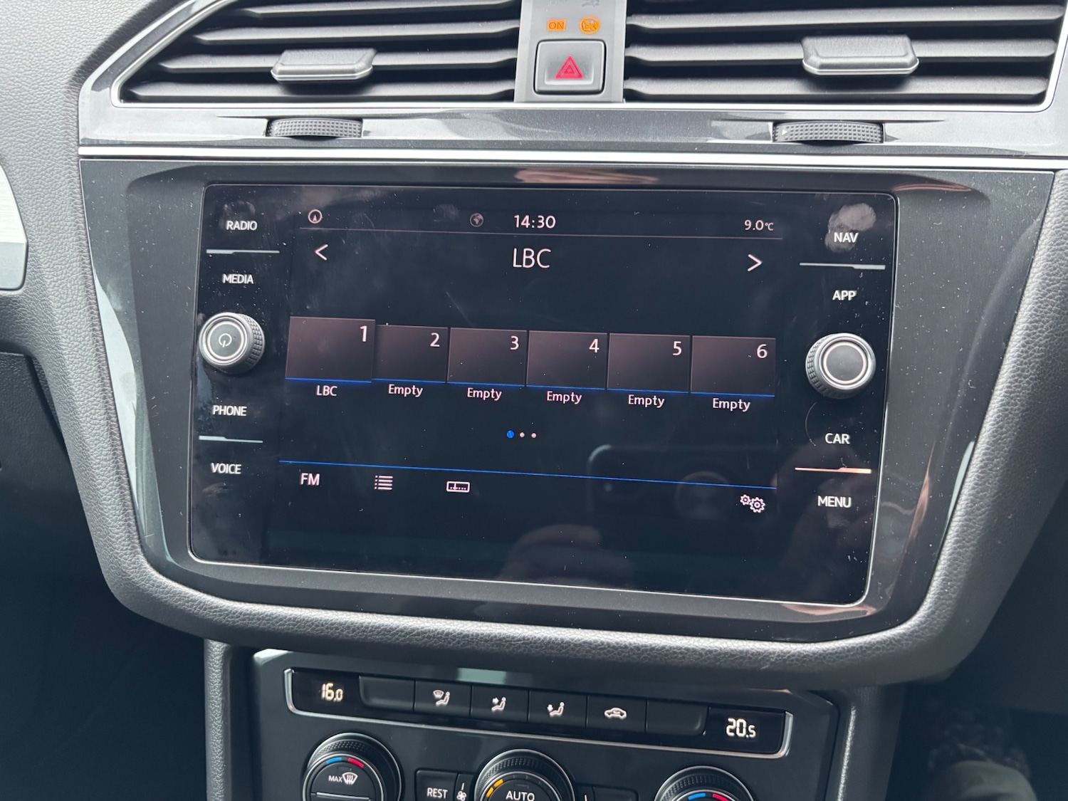 Used Volkswagen Tiguan 2020 for sale - 77247912: Photo 39