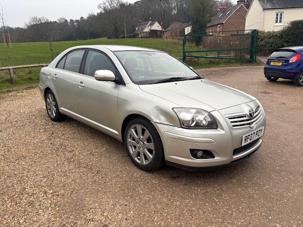 Used Toyota Avensis 2007 for sale - 72975479: Photo 2