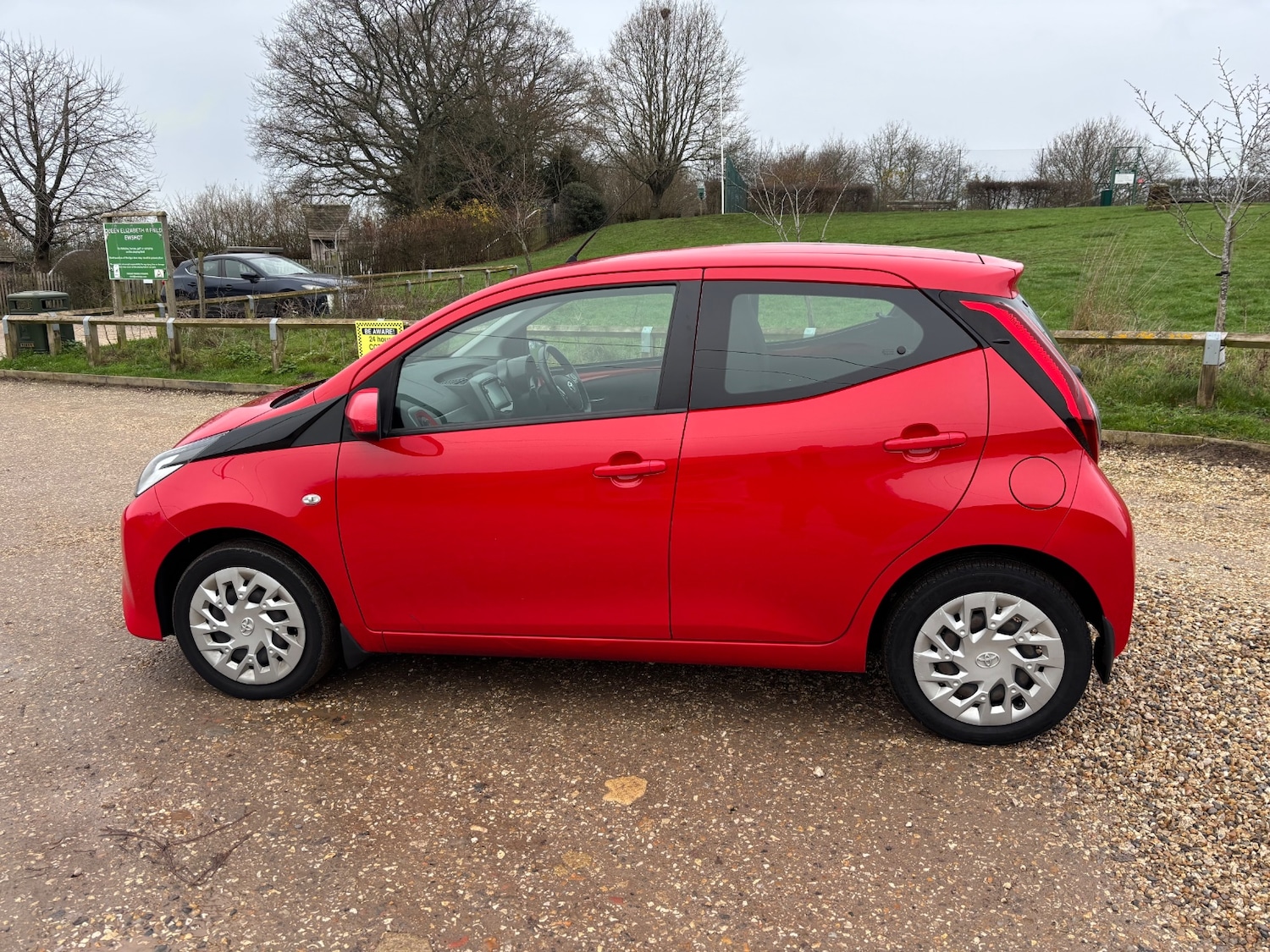 Used Toyota AYGO 2019 for sale - 76972104: Photo 13