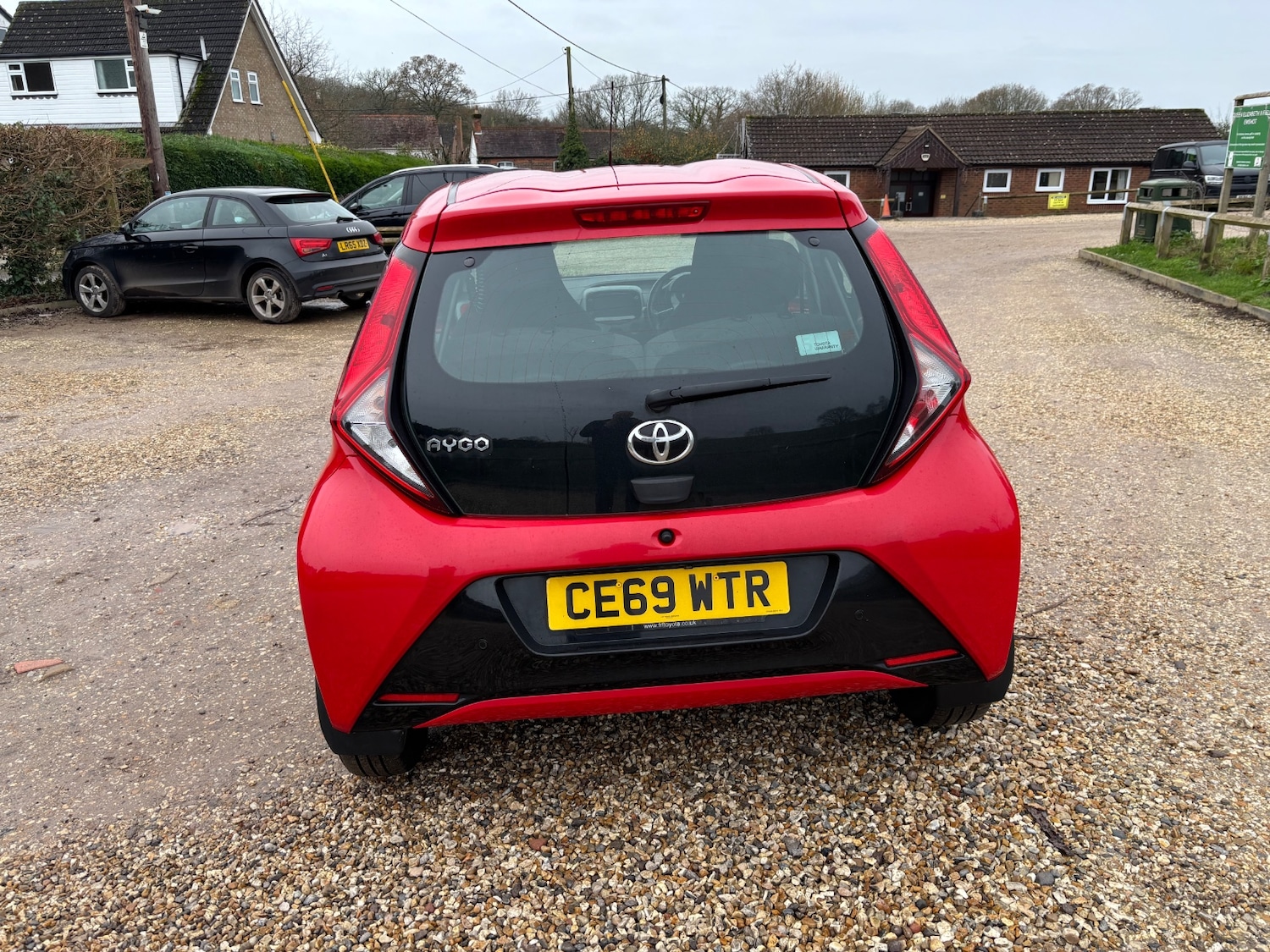 Used Toyota AYGO 2019 for sale - 76972104: Photo 18