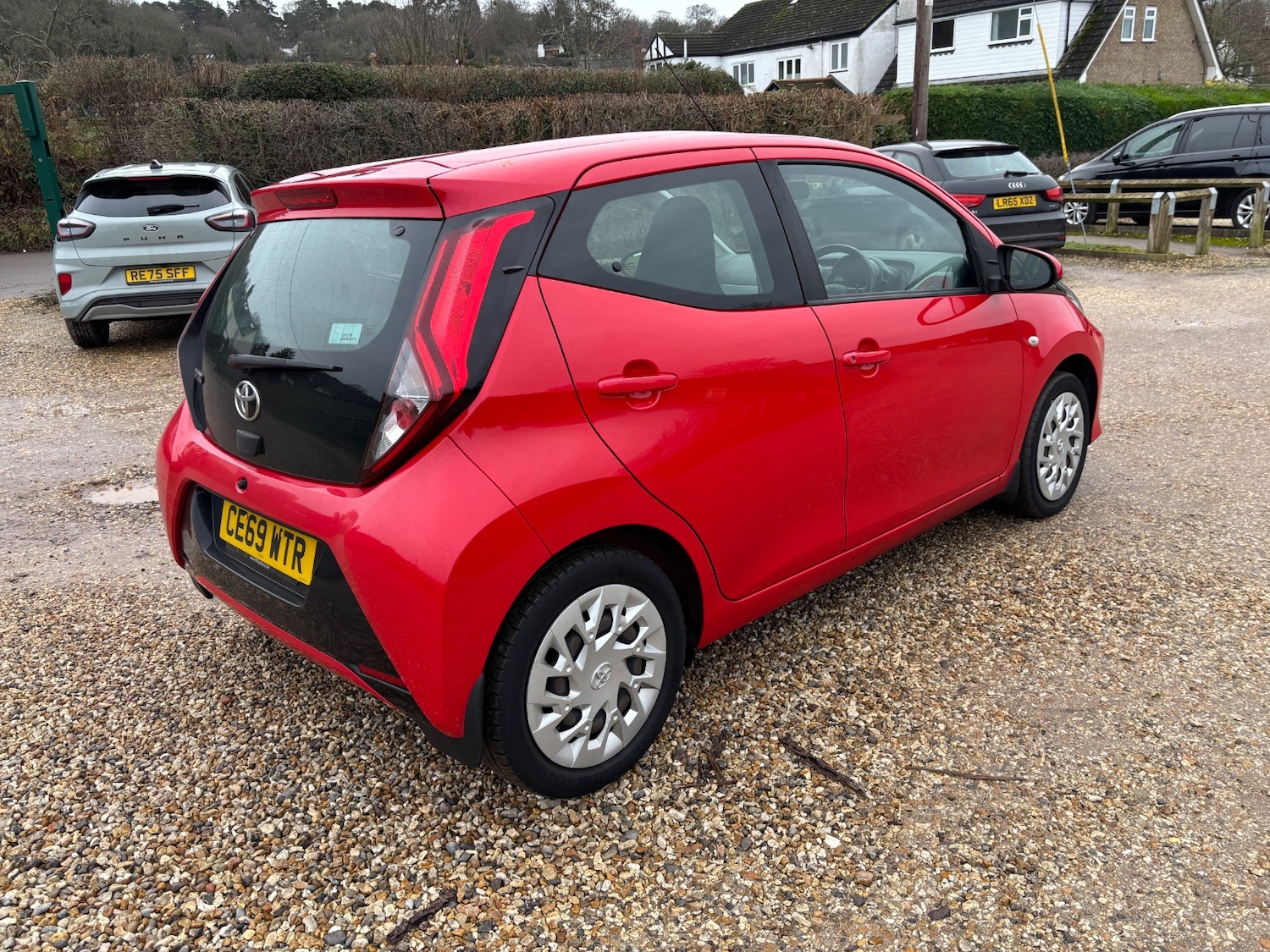 Used Toyota AYGO 2019 for sale - 76972104: Photo 21