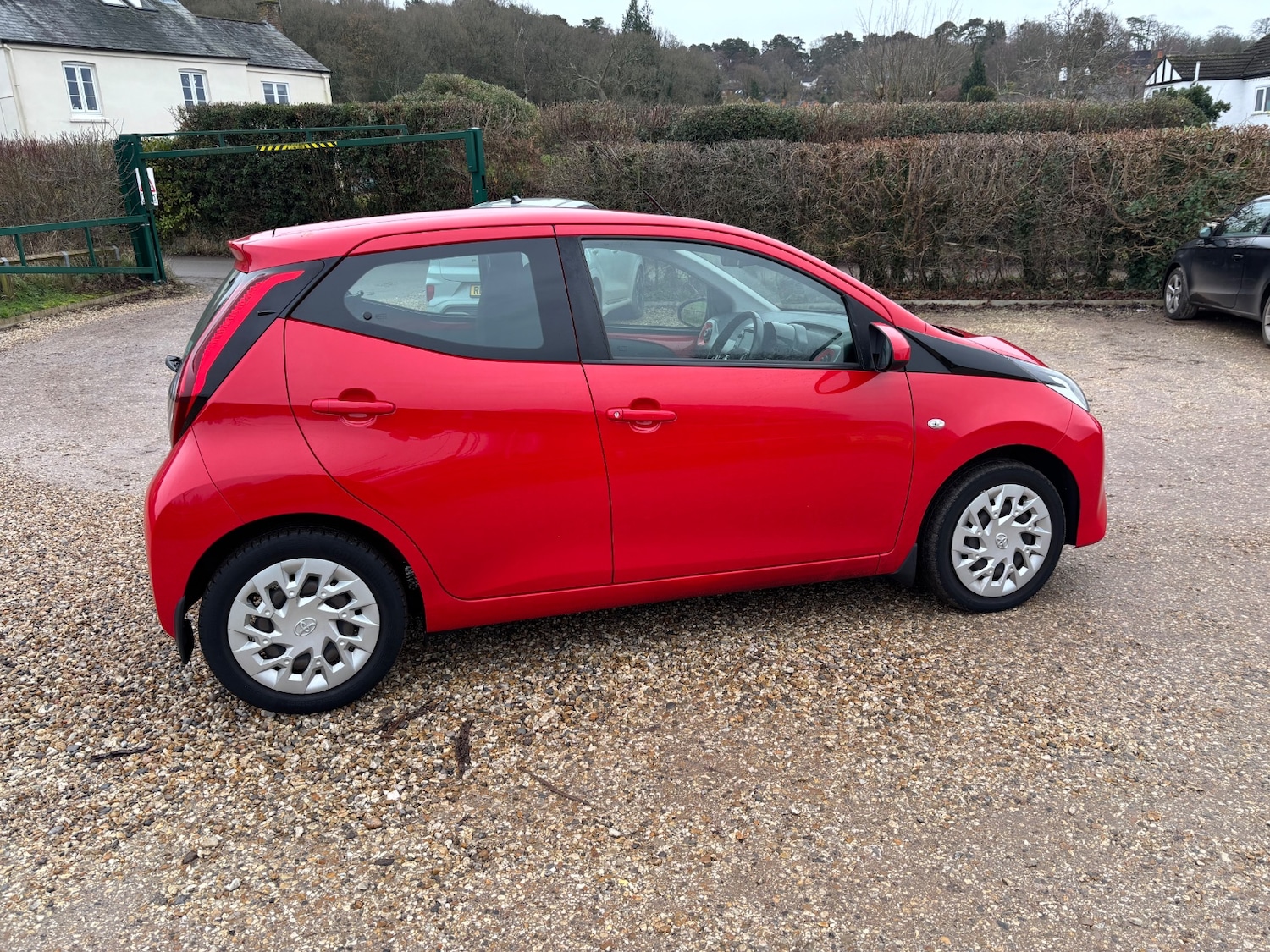 Used Toyota AYGO 2019 for sale - 76972104: Photo 23