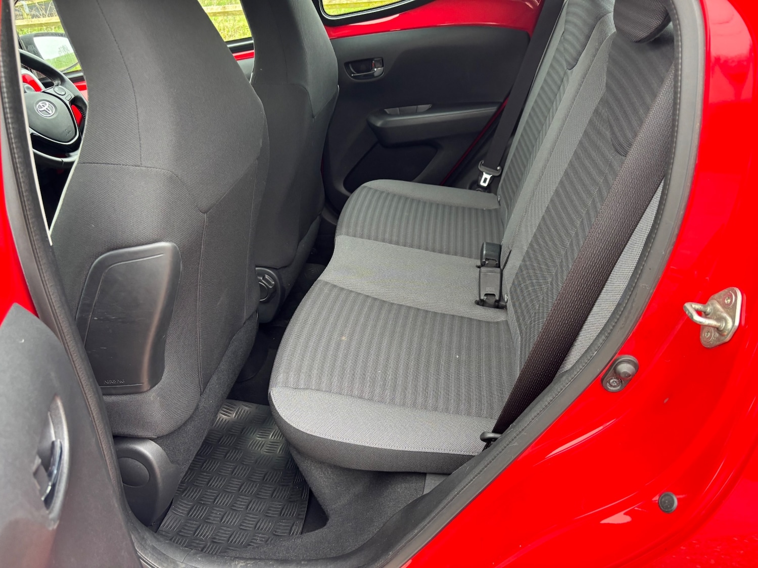 Used Toyota AYGO 2019 for sale - 76972104: Photo 30