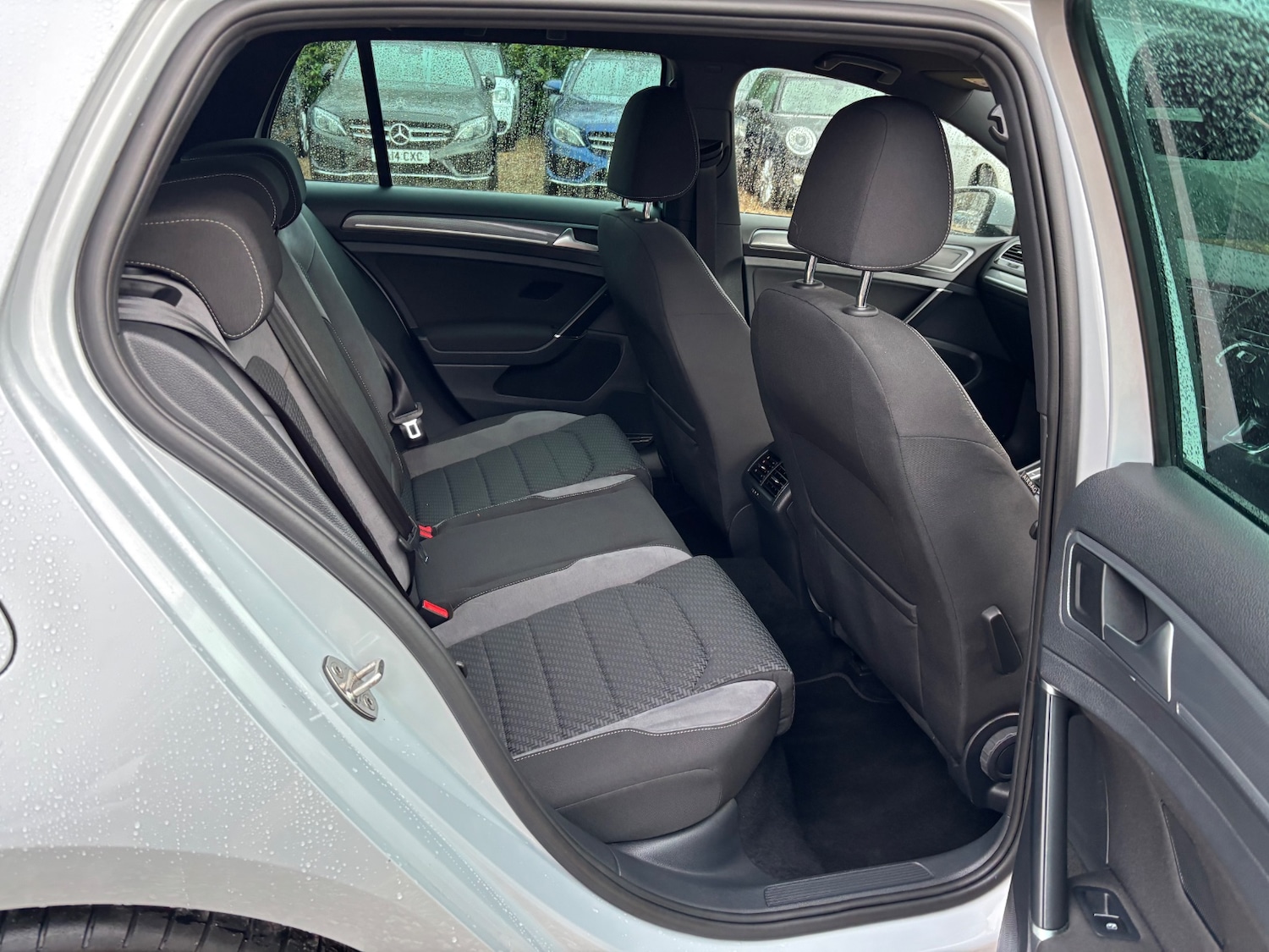 Used Volkswagen Golf 2017 for sale - 77019227: Photo 34