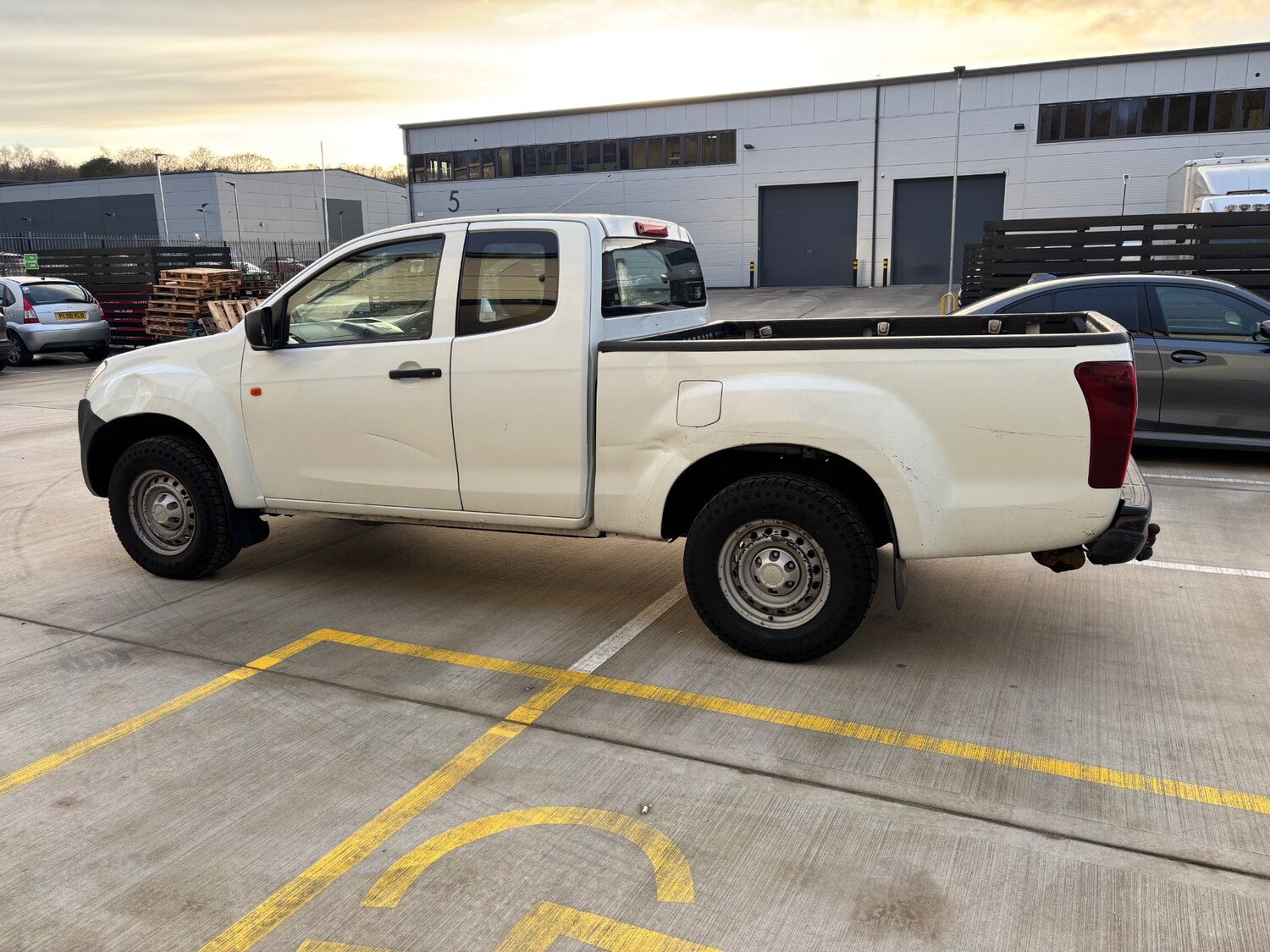 Used Isuzu D-Max 2012 for sale - 77532467: Photo 12