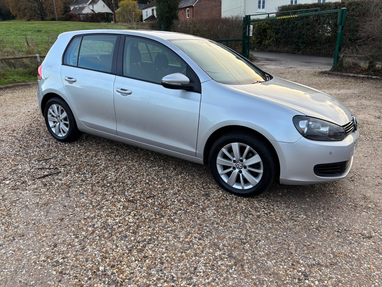 Used Volkswagen Golf 2011 for sale - 76835327: Photo 1