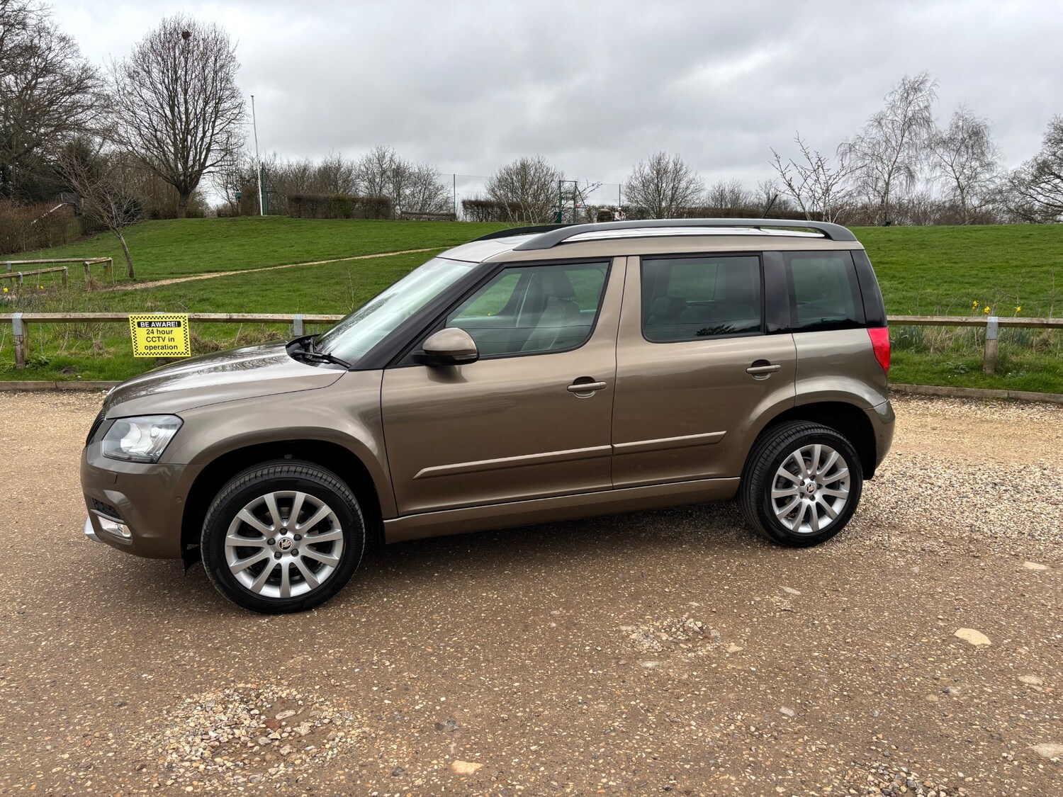 Used Skoda Yeti 2014 for sale - 77678746: Photo 10