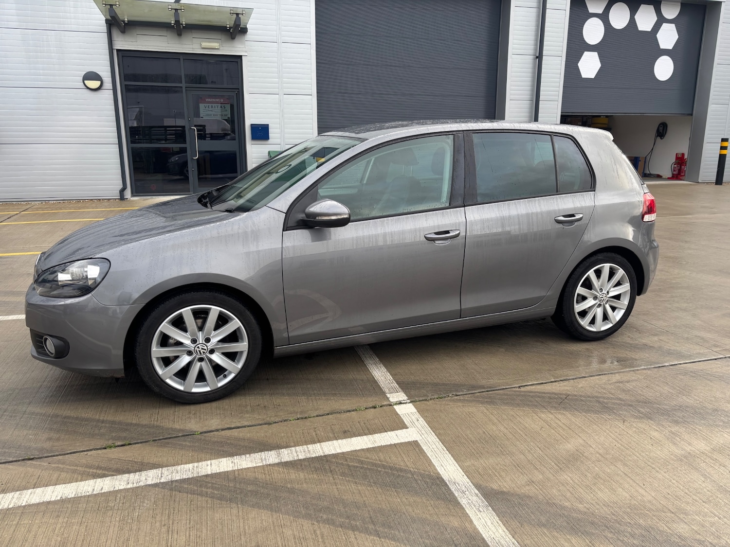 Used Volkswagen Golf 2012 for sale - 76544679: Photo 11