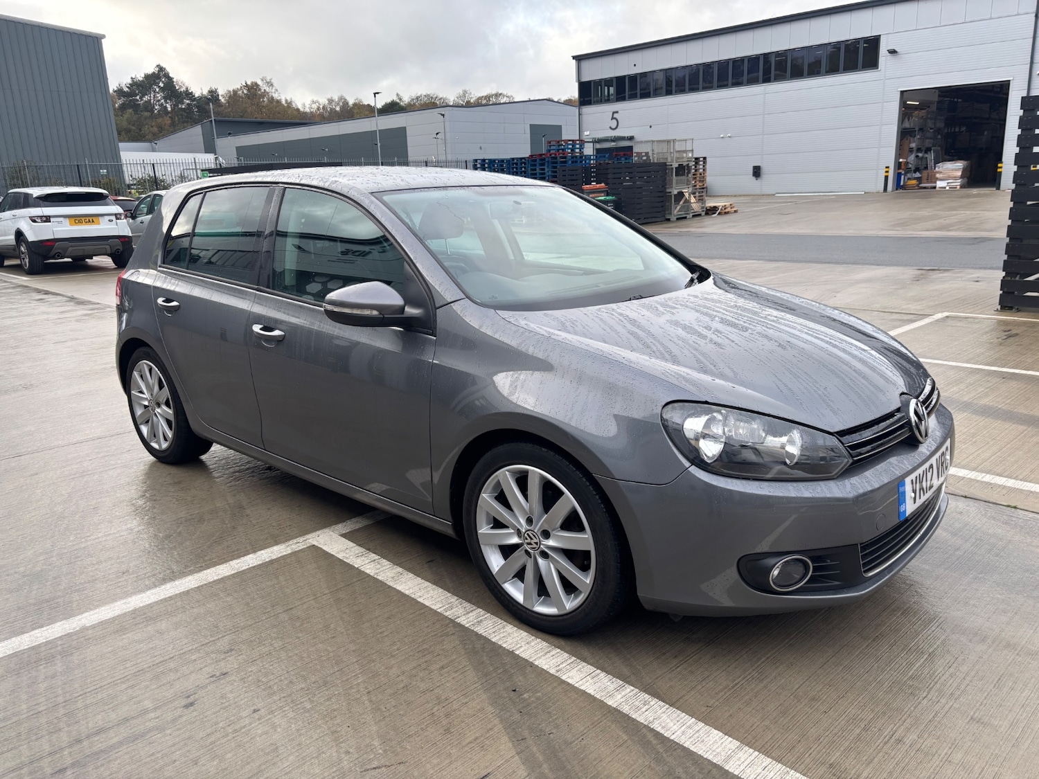 Used Volkswagen Golf 2012 for sale - 76544679: Photo 2