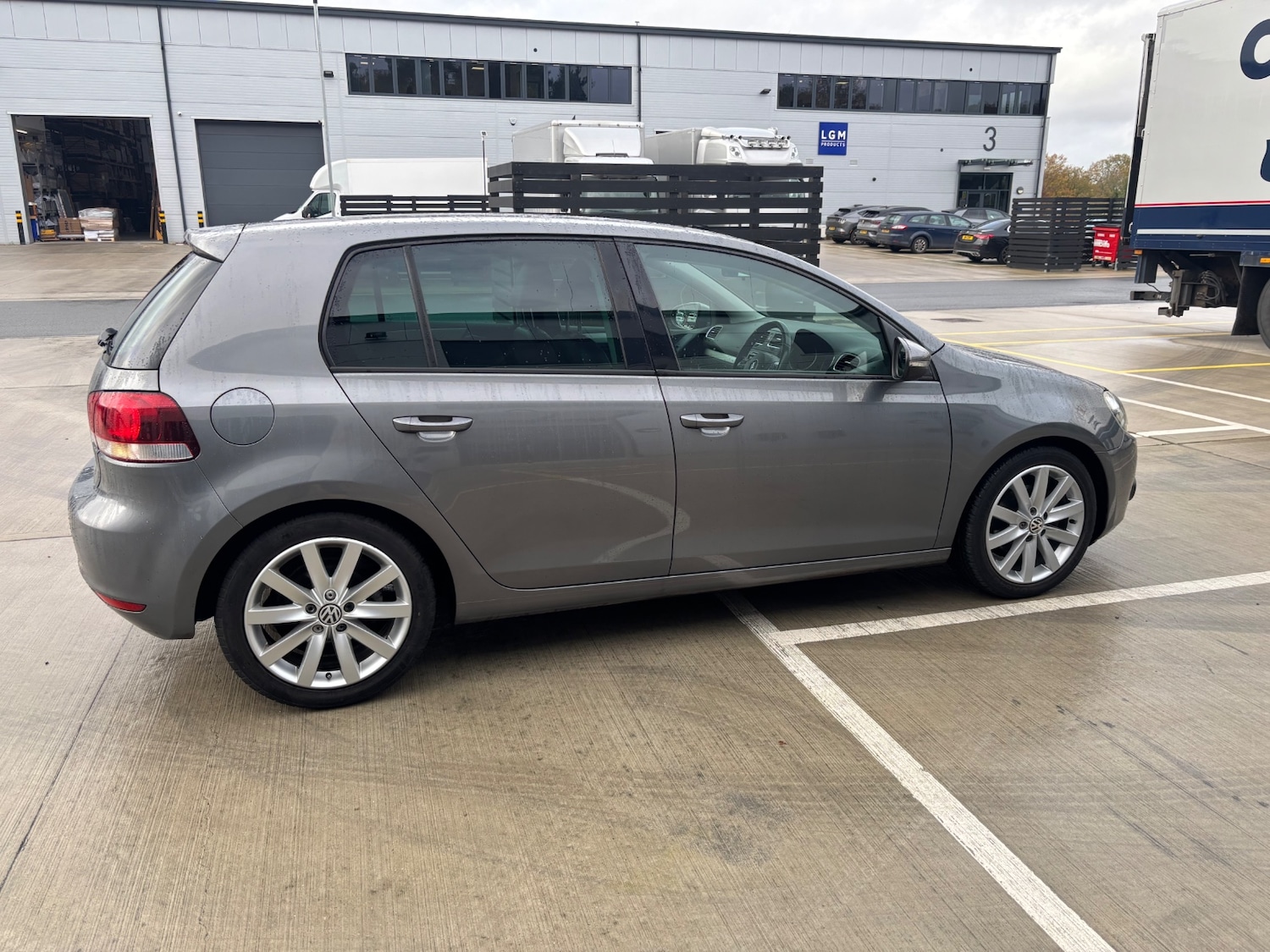 Used Volkswagen Golf 2012 for sale - 76544679: Photo 24