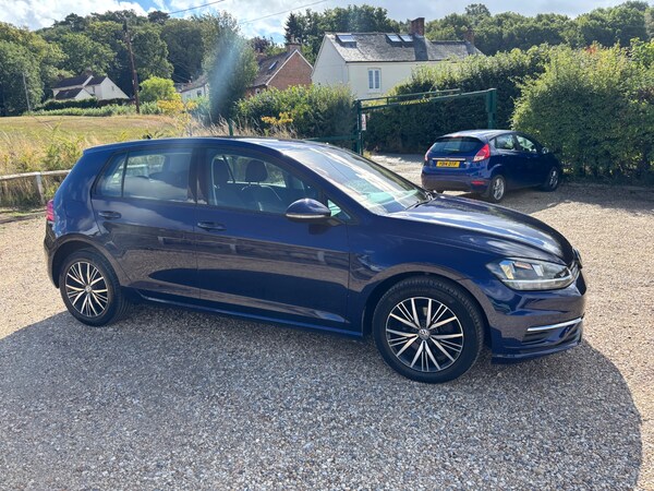 Used Volkswagen Golf 2017 for sale - 75735986: Photo 1