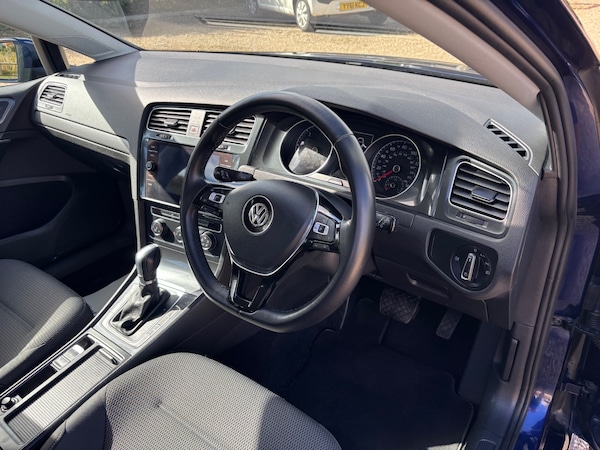Used Volkswagen Golf 2017 for sale - 75735986: Photo 30