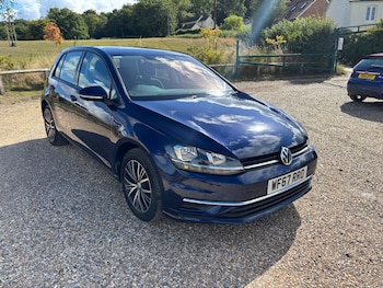 Used Volkswagen Golf 2017 for sale - 75735986: Photo