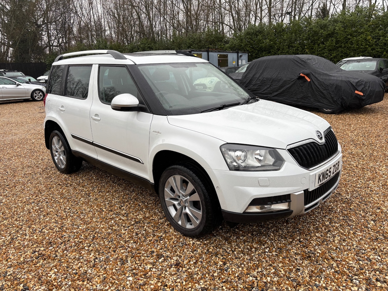 Used Skoda Yeti 2015 for sale - 77397877: Photo 2