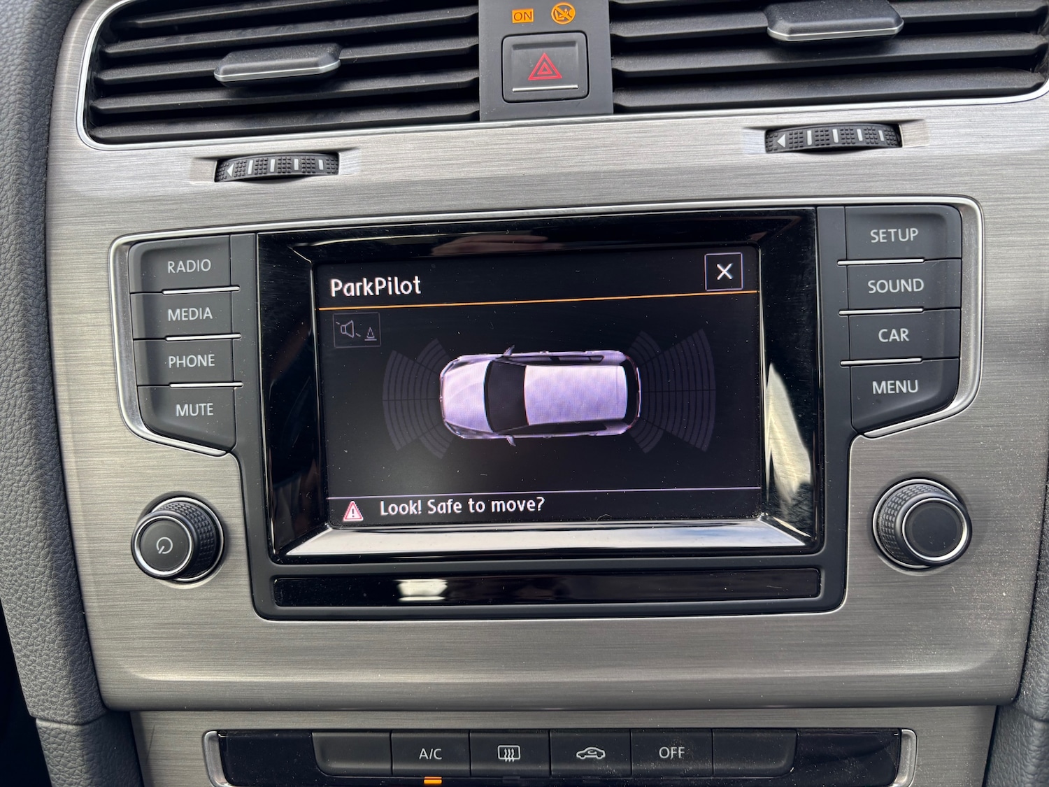 Used Volkswagen Golf 2014 for sale - 77318496: Photo 36