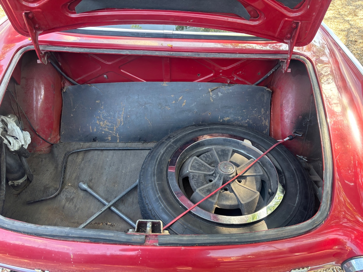 Used Volvo P1800 1971 for sale - 75748970: Photo 31