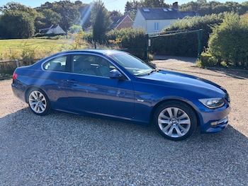 2011 (11) - 330d SE 2dr