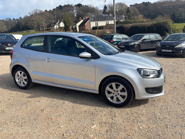 Used Volkswagen Polo 2011 for sale - 74060671: Photo 1