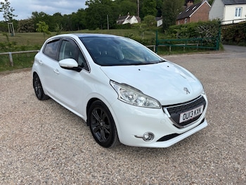 Used Peugeot 208 2013 for sale - 78523892: Photo