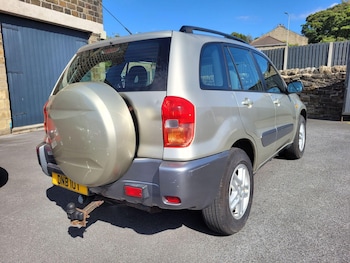 Used Toyota RAV4 2003 for sale - 79508930: Photo
