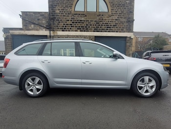 Used Skoda Octavia 2013 for sale - 77783464: Photo