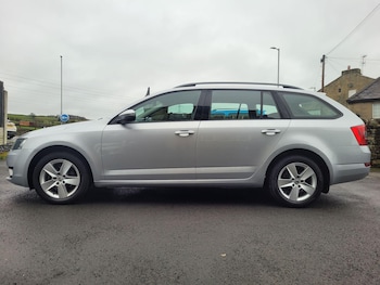 Used Skoda Octavia 2013 for sale - 77783464: Photo