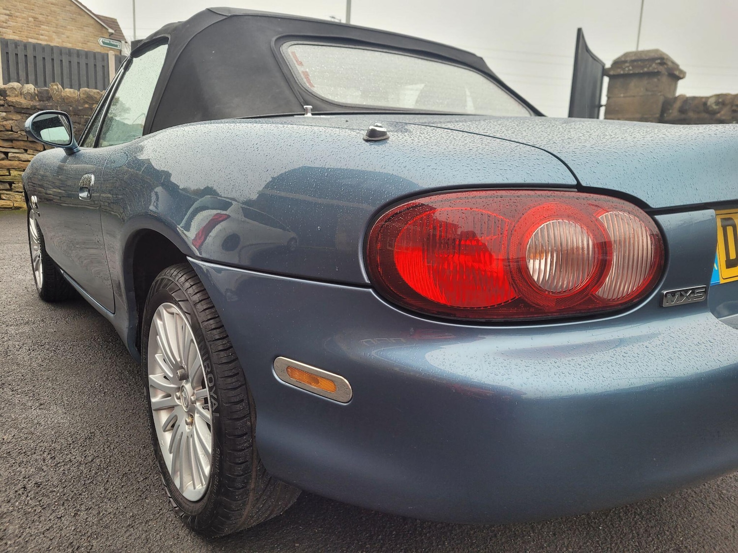 Used Mazda MX-5 2004 for sale - 76538928: Photo 11