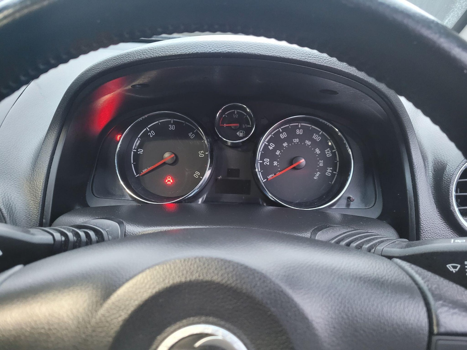 Used Vauxhall Antara 2012 for sale - 77440734: Photo 26