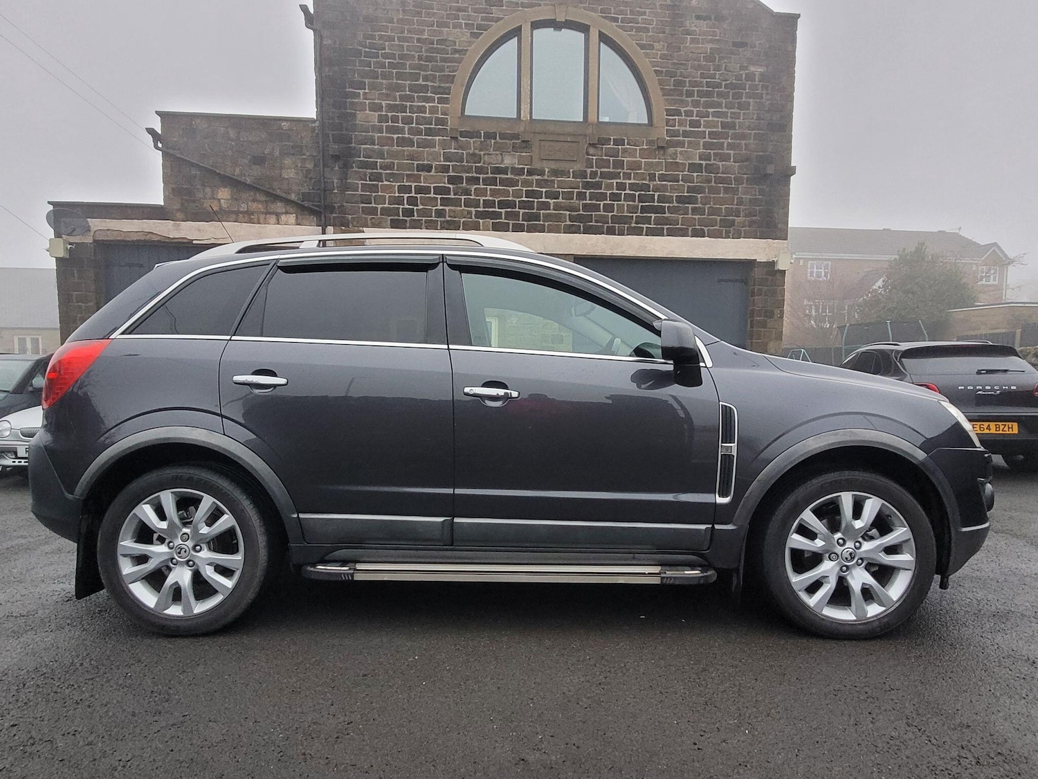 Used Vauxhall Antara 2012 for sale - 77440734: Photo 3