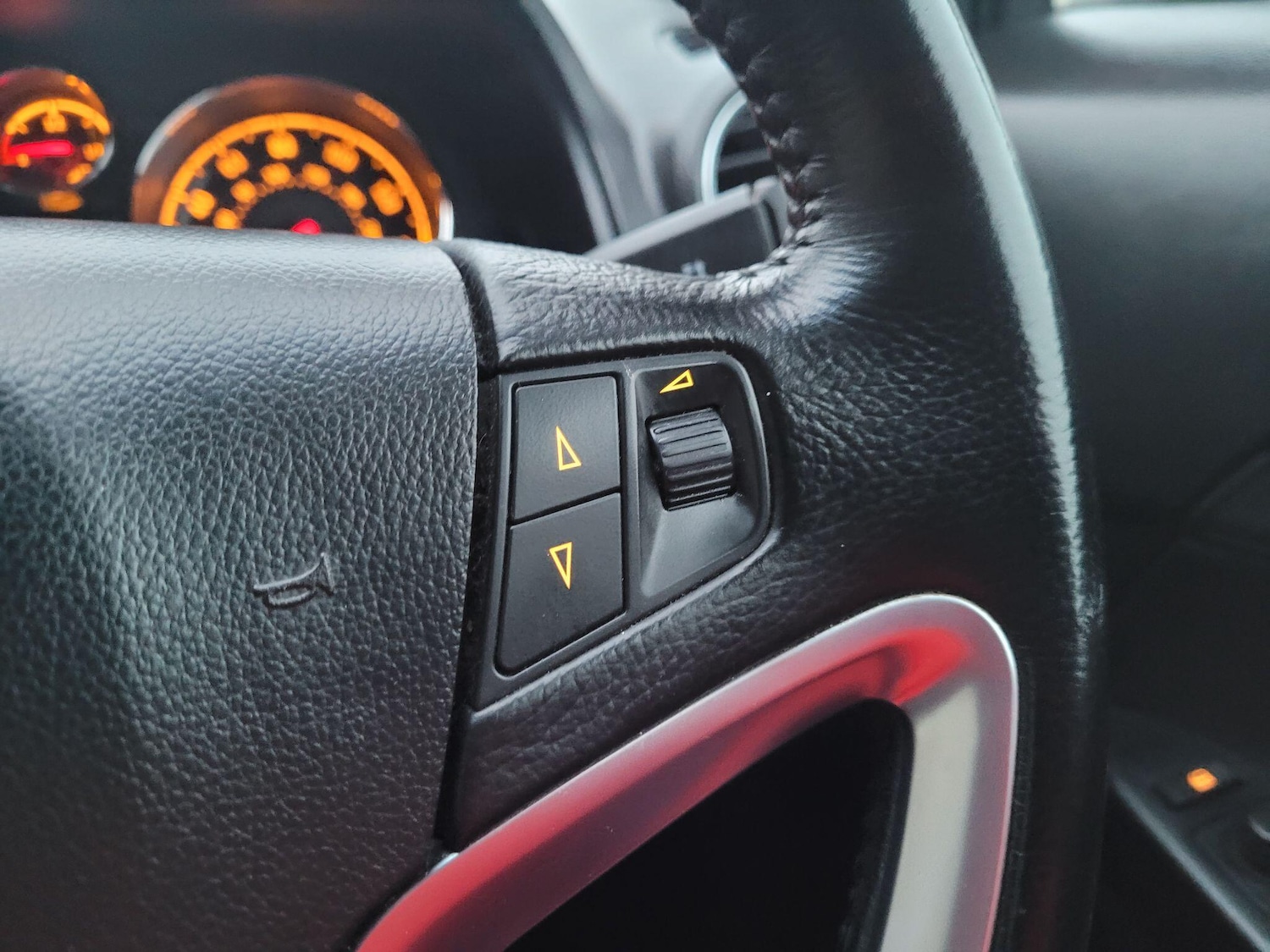 Used Vauxhall Antara 2012 for sale - 77440734: Photo 39